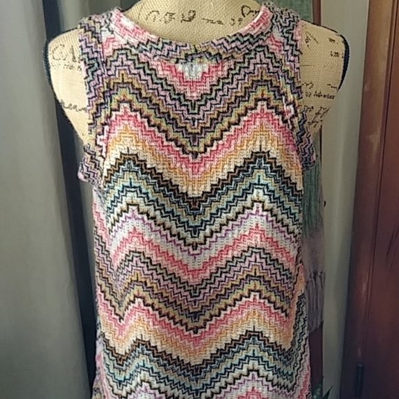 CATO Striped Multicolored Sleeveless Flowy Fit Knit Blouse - Picture 3 of 8